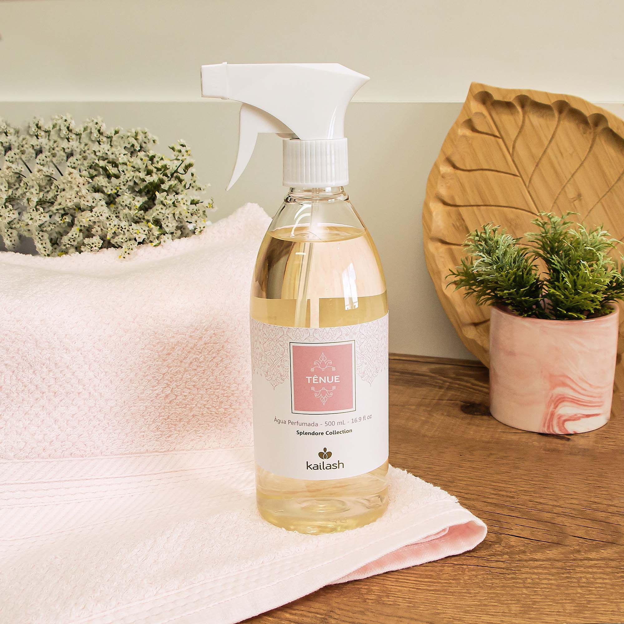 ÁGUA PERFUMADA PARA TECIDOS - TENUE - 500ML